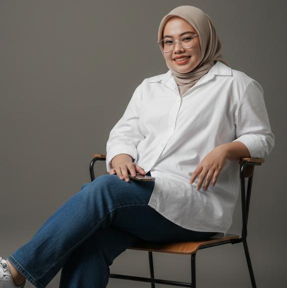 Melladia, S.Kom, M.Kom